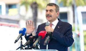 Milli Eğitim Bakanı Yusuf Tekin’den İzmir’de Sivil Toplum Ve Gençlik Vurgusu
