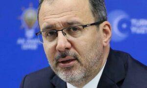 Mehmet Muharrem Kasapoğlu: Barcelona Kampı Adanın Geleceği İçin Değerli