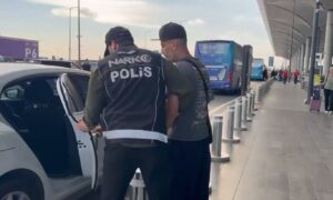 Manifest Grubunun Kurucusu Tolga Akış Tutuklama Talebiyle Hakimliğe Sevk Edildi