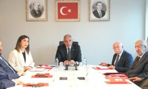 Bakan Ersoy: Alevi-Bektaşi Mirasının Rehberliğini Önemsiyoruz