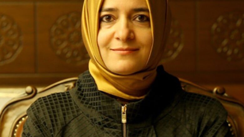  Fatma Betül Sayan Kaya Tüm Görevlerinden Affını İstedi