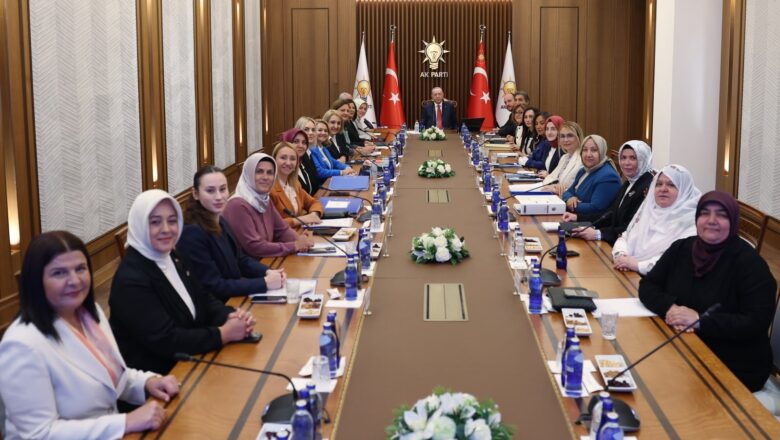 Cumhurbaşkanı Erdoğan Kadın Belediye Başkanlarıyla Bir Araya Geldi