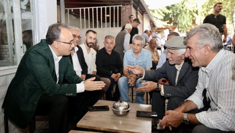  Siirt Valisi Kemal Kızılkaya Cumhuriyet Caddesi’nde Esnaf Ve Vatandaşlarla Bir Araya Geldi