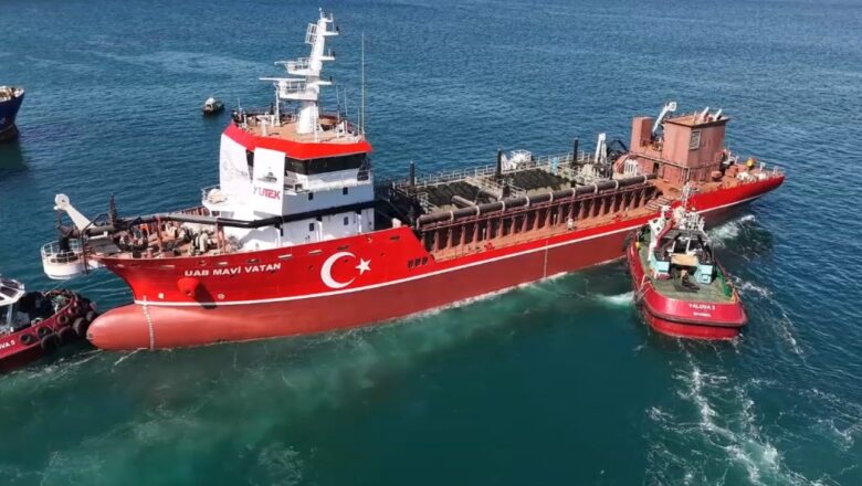  Bakan Uraloğlu: Yerli Tarama Gemisi UAB Mavi Vatan Suya İndi