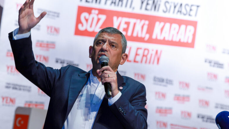 Özgür Özel Küçükçekmece’de Ön Seçim Programında Konuştu