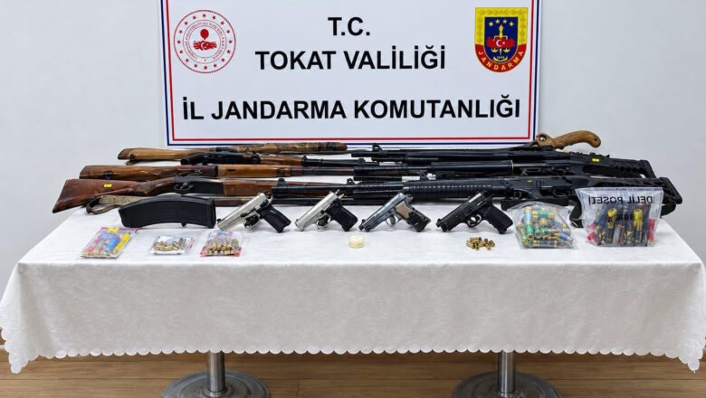 Tokat’ta Silah Kaçakçılarına Eş Zamanlı Jandarma Baskını
