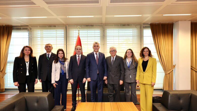 Bakan Bolat Brüksel’de AB Heyetleriyle Ticaret Ve Sanayi Düzenlemelerini Görüştü