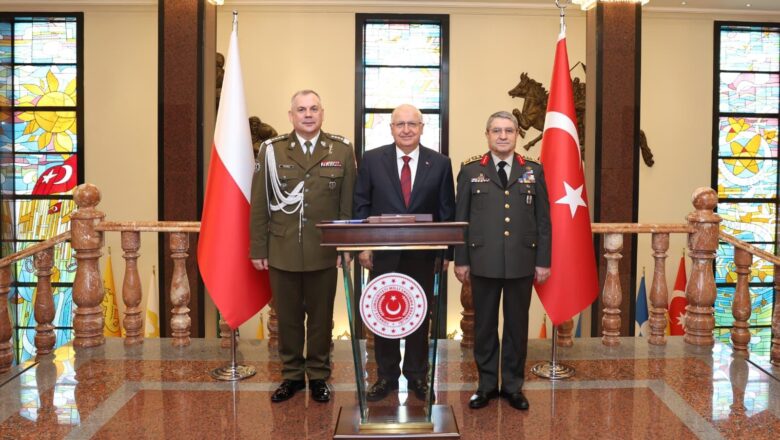  Bakan Güler Polonya Genelkurmay Başkanı Kukula’yı Ağırladı