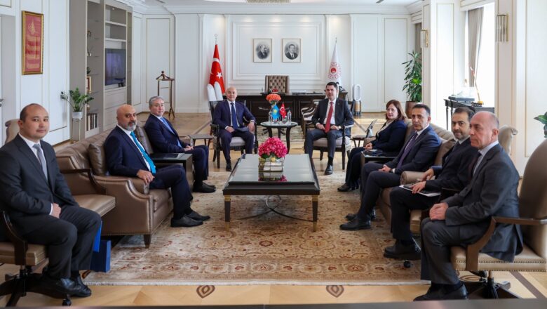  Bakan Kurum, Kazakistanlı Mevkidaşı Kuantyrov İle Görüştü