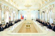 Çin Başbakanı Li Qiang İle Rusya Lideri Putin St. Petersburg’da Görüştü