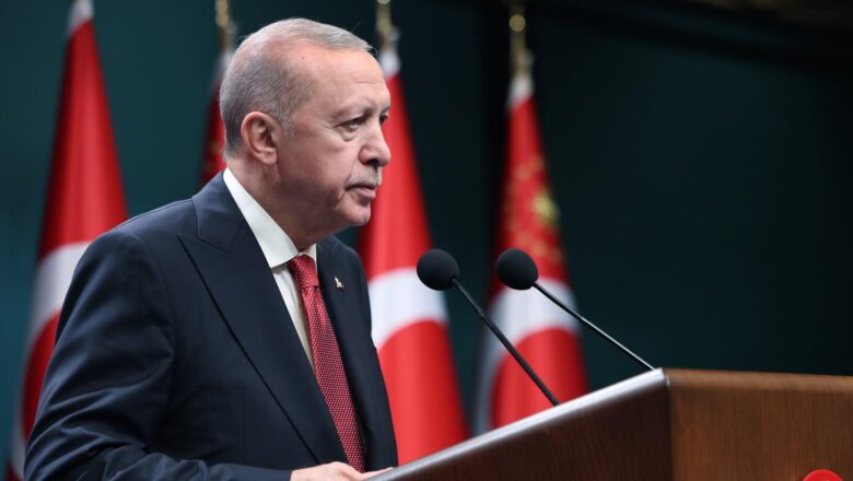  Cumhurbaşkanı Erdoğan’dan Yayıncı Cevat Özkaya İçin Taziye Mesajı