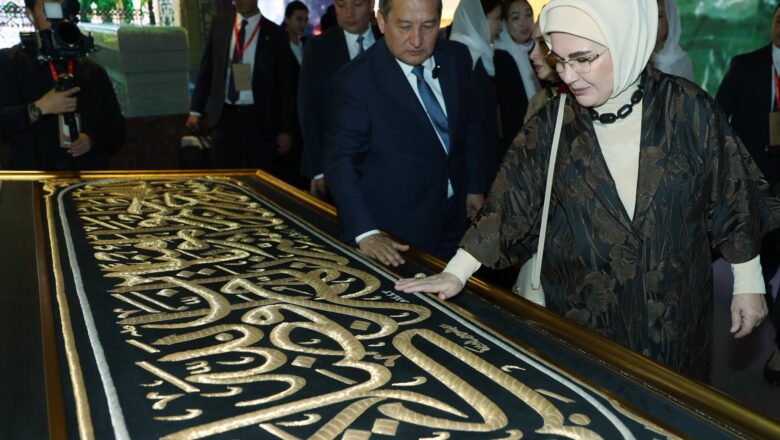 Emine Erdoğan Semerkant’ta İmam Buhari Külliyesi’ni Ziyaret Etti