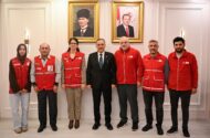 Yalova Valisi Usta, Kızılay Heyetini Kabul Etti