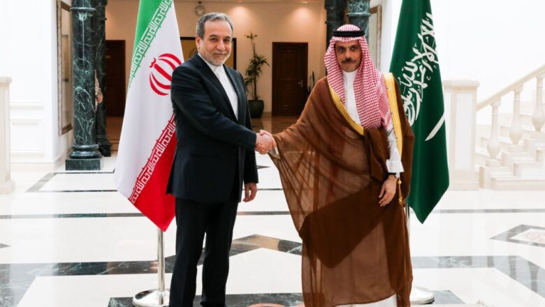 İran’dan Riyad İle Husiler Arasında Diyalog Çağrısı