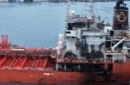Rusya’da Dron Saldarısına Uğrayan Tanker İstanbul Boğazı’ndan Geçti
