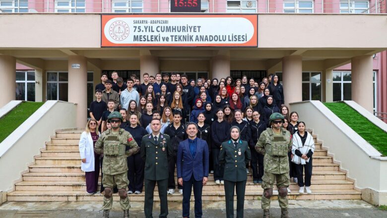  Kara Kuvvetleri Komutanlığı’ndan Gençlere Yönelik Mesleki Tanıtım Faaliyeti