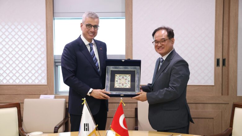  Bakan Memişoğlu Güney Kore’de Sağlık Teknolojisi Tesislerini İnceledi