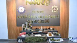 Trabzon Merkezli 7 İlçede Narkotik Operasyonu: 45 Gözaltı